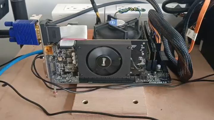 การ์ดจอ GIGABYTE Nvidia GeForce GT710 2GB DDR5 64Bit สวยๆ ใช้งานได้ทุกพอท (สินค้าส่งเร็ว100%ไม่ต้องรอนาน)