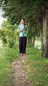 QUẦN LỤA BÀ BA QUẦN LẺ QUẦN ĐEN LỤA PLANTIN PHONG CÁCH LỊCH LÃM BẢN LƯNG THUN PHÍA SAU KẾT HƠP TÚI TRONG HIỆN ĐẠI MẪU MỚI NHẤT