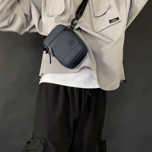 Comelnya PU Leather Men Crossbody Waist Bag Waterproof Lightweight Beg Silang Lelaki PU Leather Kalis Air Tahan Lasak