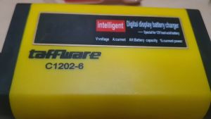 BISA COD - Taffware Charger Baterai Aki Mobil Motor LCD Indicator 13.8V 2A - C1202-6
