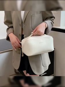 Gratis Semua - Tas Kosmetik Washbag / Pouch Kosmetik Travel / Tas Kosmetik Bag Waterproof / Travel Bag Isi Alat Mandi Dan Kosmetik