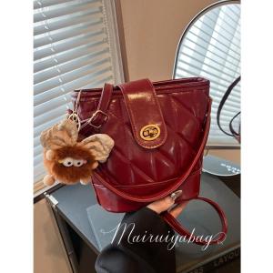 Elegant Red Bucket Bag Womens Crossbody Embroidered Diamond Grid New 2025 Spring Summer Fashion High Quality Texture Handbag