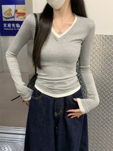 Áo Thun Nữ Dài Tay Cổ Chữ V Màu Tương Phản Giả Hai Mảnh Ôm Vừa Vặn Thời Trang Thu Đông Phong Cách Hàn Quốc Thiết Kế Đơn Giản Thường Ngày