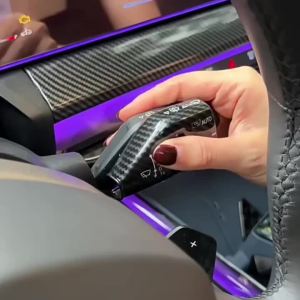 Phụ Kiện Xe BMW X3 G45: Ốp Bảo Vệ Cần Gạt Nước Cần Xi Nhan Kiểu Sợi Carbon Chất Liệu ABS Dành Cho Các Mẫu Xe 2025 2026