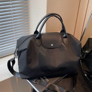 Caldo Kiss Large Capacity Fashionable Short Trip Handheld Travel Bag Fitness Bag Tourism Storage Bag Luggage Bag