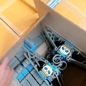 มีสีผสม: ไม้เเขวนเสื้อผ้าพลาสติก ลายเเพน พลาสติก สีดำ, สีน้ำ, สีขาว และมีเพลงประสบการณ์ ให้เลือก PP