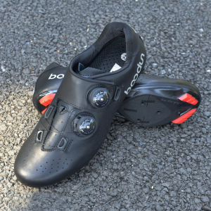 Boodun Professional Carbon Fiber Road and Mountain Bike Riding Shoes for Men Self-Locking Bicycle Footwear with Assisted Cycling Feature