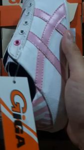 รองเท้าสลิปออนผ้าGigaแบบสวมเยียบส้นได้รุ่นGa30size36-41ส่งพร้อมกล่อง