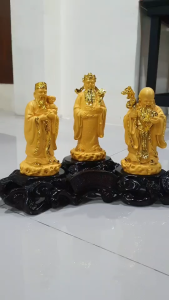 (สวยสุดในรุ่นที่เป็นฐานเดียวกัน) ชุดฮกลกซิ่วยืน งานเรซิ่นพ่นทรายทอง พร้อมฐานทรงขอนไม้ ขนาดสูง 9 นิ้ว สวยมาก