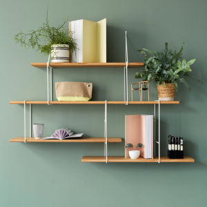 ชั้นวางหนังสือติดผนังสไตล์นอร์ดิกที่เรียบง่ายชั้นวางตกแต่งสร้างสรรค์ไม้เนลผนังห้องนั่งเล่นหลายชั้นชั้นวางของติดผนัง