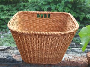 keranjang sepeda dari rotan uk 34 x 24 tinggi 20