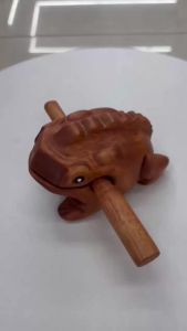 IRIN | 1pc Wooden Frog Guiro Rasp Handcrafted Wooden Frog African Wooden Frog Rasp Percussion Instrument for Classroom Gift Home Decor