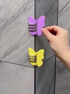 360° Rotatable Butterfly-Shaped 3-Hook No Drilling Adhesive Wall Hanger For Towels Keys Jewelry Space-Saving Organizer