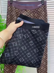 High Quality Mens Biker Pants Smooth Surface Inner Fleece Warm Autumn Pants Elastic Biker Long Pants Polyester Fiber Knitted