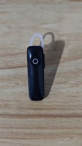 M165 Earphone Stereo Bass Hands-free Wireless Headphone with Mic Earhook Mini Bluetooth Headset for All Smartphones