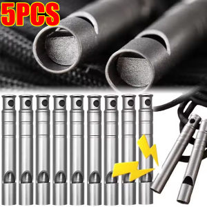 5ชิ้นนกหวีดฉุกเฉินไทเทเนียมกลางแจ้งปลอดภัยต่อการอยู่รอดนกหวีดขนาดเล็กสร้อยคอนกหวีด EDC การเดินทางไปแคมป์ปิ้งเดินป่าสำรวจการอยู่รอด