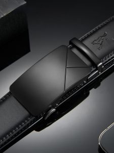 เข็มขัดหนังแท้สำหรับผู้ชาย 2025 ใหม่ หัวเข็มขัดอัตโนมัติ วันวาเลนไทน์ ของขวัญ เข็มขัดกางเกง หนังวัว ลำลอง ฤดูร้อน