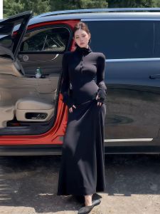 French Hepburn Style Long Sleeve Shoulder Baring Dress Womens Autumn Beautiful High Sense of Luxury Button Half Open Collar Long Dress