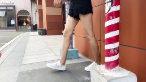 รองเท้าแตะชายรองเท้าถ้ำฤดูร้อนใหม่คู่รักกราฟฟิตีผู้ชายและผู้หญิงรองเท้าแตะลุยลมสบายๆรองเท้าผู้ชายรองเท้าแตะชาย