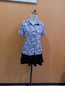 atadan kemeja wanita putih motif daun ungu L cewek lengan pendek kerja kuliah