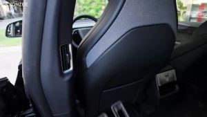 YZ | 2 Chiếc Móc Treo Thông Gió Cột B Phía Sau Bằng Nhựa ABS Cho Tesla Model YL 2026 Móc Treo Túi Đồ Phụ Kiện Lưu Trữ Ô Tô