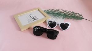 2pcsBride Groom Sunglasses Wedding Decorations Black White Just Married Glasses Bachelorette Party Supplies Bridal Shower Favors