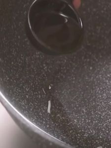 28/30/32CM Non-stick wok pan high-quality medical stone Wok pan 3 layers of stove non-stick