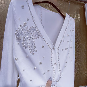 Elegant Fairy Knot Cashmere Knit Sweater with Hundreds of Pearls White Moonlight Ribbon Work Clothing for Women