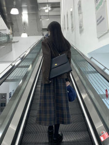 Black Large Capacity Commuter Tote Bag Womens Crossing Shoulder Casual British Style PU Leather Handbag for Young Women