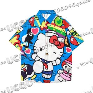 ฤดูร้อนใหม่ Hello Kitty ฮาวายเสื้อแขนสั้นผู้ชายลําลองผู้หญิงปุ่มเสื้อ Tops