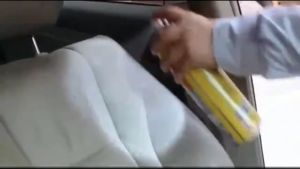 Combo 2 Bình Xịt Bọt Đa Năng Vệ Sinh Ghế Da Nội Thất Ô Tô Foam Cleaner Màu Vàng