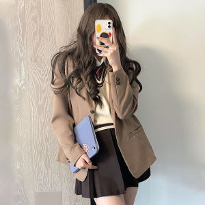 Original Ice สีครีม และปลาวาฬสีบริสุทธิ์กล่องจีบ กระโปรง ครึ่งความยาวสีน้ําตาลสไตล์พื้นฐานสําหรับ ฤดูใบไม้ผลิ ฤดูใบไม้ร่วง Jk ชุดสไตล์วิทยาลัย