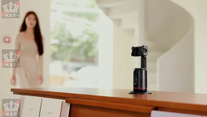 ELECTROBEATS Q02 Auto Tracking 360 Smart AI Face Follow Tripod Selfie Stand with Remote Control for Streaming and Video Recording