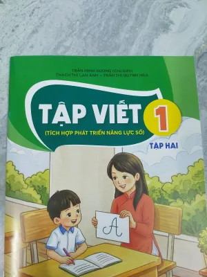 Vở Tập Viết Lớp 1 / Tập 2