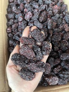Táo đen loại 1 quả to trònđều màuchắc thơm