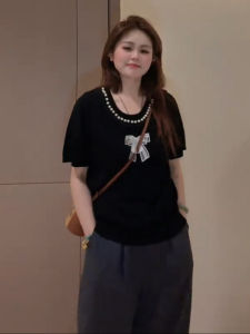 เสื้อยืดคอกลมแขนสั้นหลวมสีดำ ทรงเข้ารูป สำหรับผู้หญิง ฤดูร้อน 2025 แขนสั้น ปกติ คอตั้ง แขนสั้น ปกติ แขนสั้น ปกติ