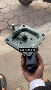 Củ gạt mưa cho xe đông phong 375 hoàng huy 24v kèm đế vuông mô tơ gạt nước xe ô tô