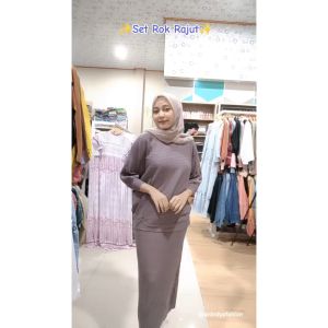 Setelan Rok Rajut Batwing Polos