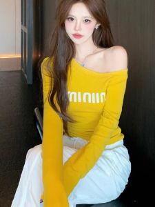 American Style Long Sleeve Shoulder T-Shirt Womens Winter New Slimming Short Base Shirt Top Youthful Commute Style Polyester Fabric