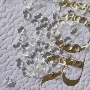 Set 50 Hộp Phụ Kiện Trang Trí Móng Hình Trái Tim Màu Sắc Tươi Sáng