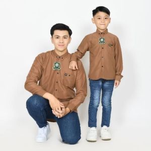 MOCCA KEMEJA POLOS COUPLE AYAH DAN ANAK LENGAN PANJANG KEMEJA PRIA DEWASA DAN ANAK WARNA MILO MOCCA