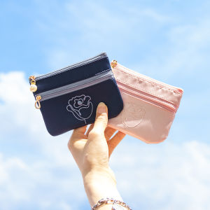 กระเป๋าสตางค์ผ้าลายดอกไม้สไตล์ญี่ปุ่นสำหรับผู้หญิง กระเป๋าสตางค์แบบบางพกพาสะดวก กระเป๋าใส่เหรียญ กระเป๋าใส่เหรียญแบบมีซิป กระเป๋าสตางค์ขนาดเล็ก