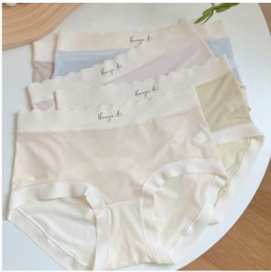 P004 Ultra-thin Comfortable Seamless Panties Mesh Silk Underwear Breathable Briefs Seluar Dalam Wanita