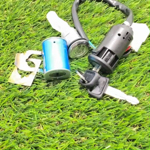 สวิทย์กุญแจชุดใหญ่ NOVA-S มาพร้อมชุดกุญแจล๊อคเบาะ+ดอกกุญแจ พร้อมจัดส่ง