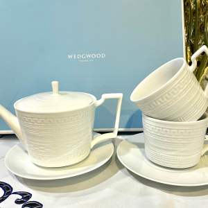 Bộ 1 ấm và 2 ly kèm dĩa lót WEDGWOOD sứ xương đơn giản-WEDGWOOD Tea Plates Saucers and Teapots Unique Afternoon Tea Breakfast Birthday Gifts