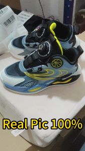 Sepatu basket anak Nyaman dan Lembut Bernapas Ringan Sepatu Olahraga Anak Laki-laki Sepatu Lari XC109
