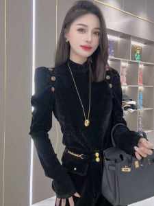 Áo Thun Lụa Nhung Tay Dài Hai Lớp Lót Lông Cừu Kiểu Pháp Đơn Giản Thời Trang Mùa Thu Đông 2025 Mới Nút Đôi Vai