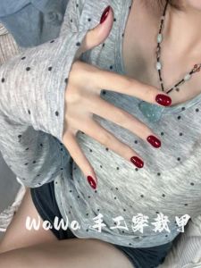 Handmade Short Wearing False Nails Gem Red Pure Color Series New Year Bride Nail Art Chinese New Year Bridal Nail Extensions