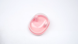DCENTA 2 in 1 No Mess Snack Container Leak Proof Food Storage Snack Box with Finger Lid Keep Hands Clean