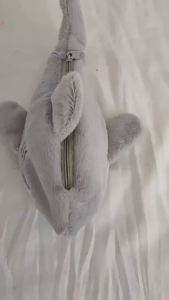 ร้านอยู่กทม.กระเป๋าดินสอฉลามตุ๊กตา น่ารัก ซองใส่ดินสอมีซิป เก็บเครื่องเขียน สำหรับนักเรียน โรงเรียน อเนกประสงค์